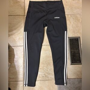 Adidas Comfortable Light Black/Grey and White Leggings Bottoms With Side Pockets